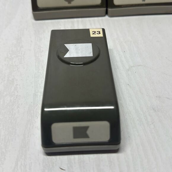 Stampin up! Scrapbooking Paper Punch Petite Petals XL Boho Blossoms Banner - Picture 4 of 8